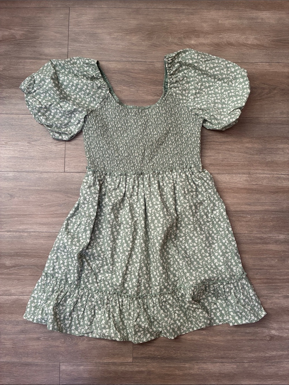 NWT And Now This Floral Sage Puff Sleeve Dress